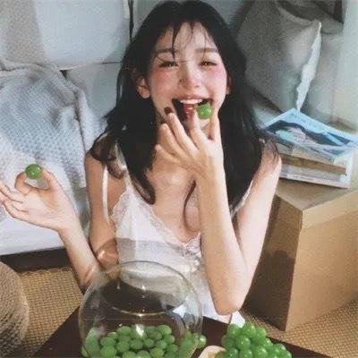 等爱的女神